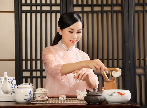 经常去成都金牛靠谱男士会馆，这家私藏已久的店推荐给你